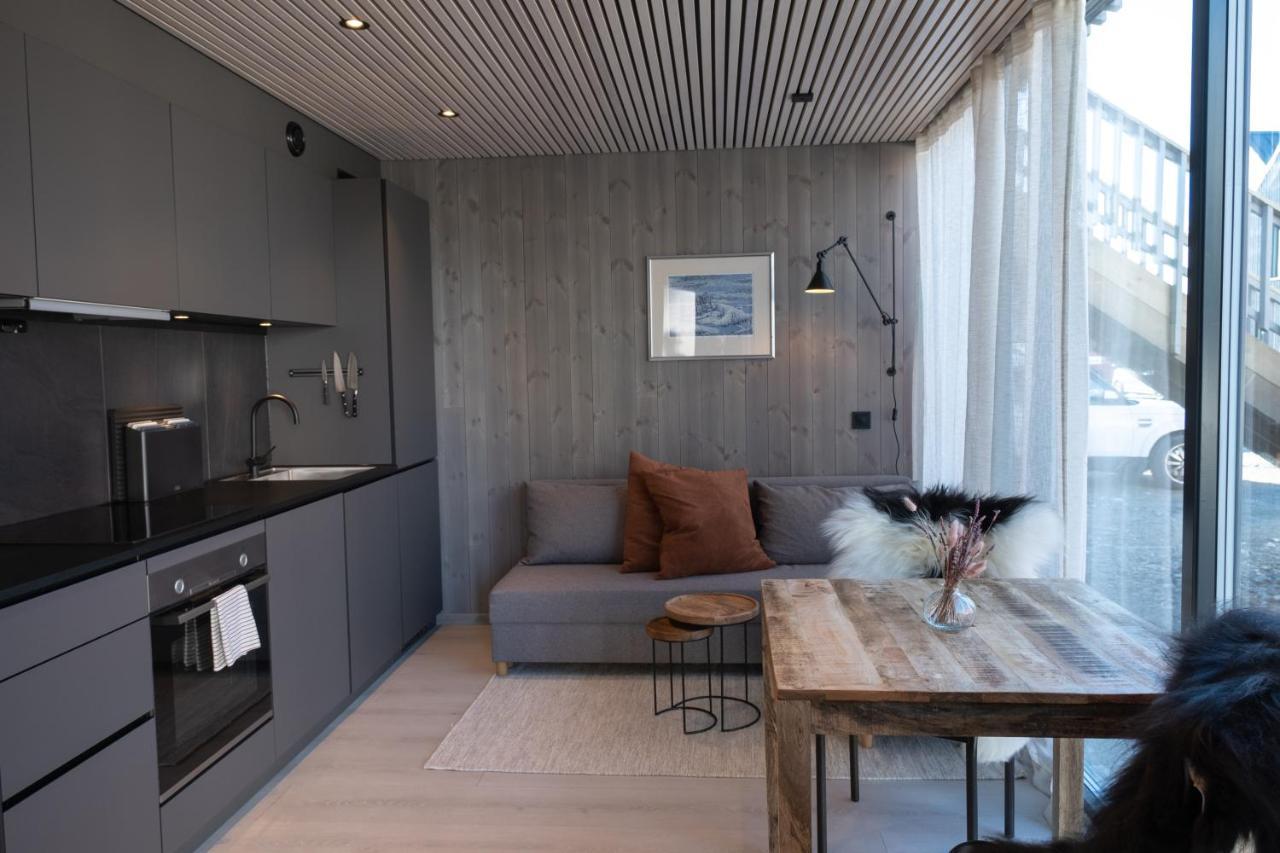 Modern Apartment In Henningsvaer Exterior photo